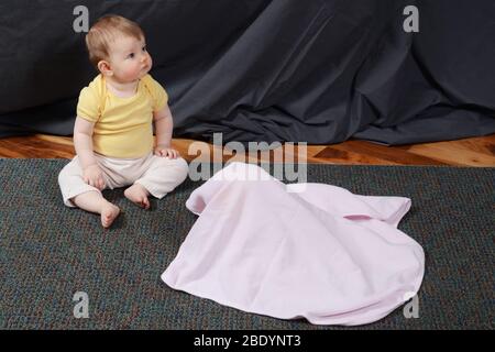 Object permanence 2 of 6 Stock Photo Alamy