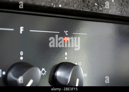 Oven temperature hi-res stock photography and images - Alamy