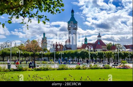 SOPOT, POLAND : 26 SEPTEMBER 2018 :Tourists basking in the main square during the autumn sunshine. Stock Photo