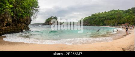 Horizontal panoramic of Crystal Bay Beach on Nusa Penida, Indonesia. Stock Photo