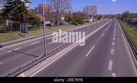 (200413) -- BELGRADE, April 13, 2020 (Xinhua) -- An empty highway is seen in downtown Belgrade, Serbia on April 12, 2020. A curfew was launched in Belgrade for the weekend due to the COVID-19 outbreak. (Photo by Nemanja Cabric/Xinhua) Stock Photo