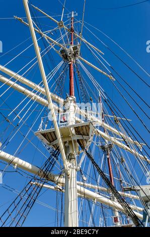 Masting the 'Dar Pomorza' sailing boat moored in Gdynia. Stock Photo