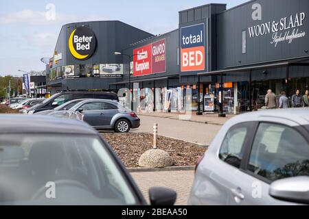 Almelo, Netherlands. 13th Apr, 2020. ALMELO, 13-04-2020, Netherlands, Dutchnews, Shopping during 2nd easterday. Winkelen tijdens 2e paasdag. Credit: Pro Shots/Alamy Live News Stock Photo