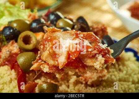 Tunisien Seskssou bel hout -ethnic  fish  couscous close ip Stock Photo