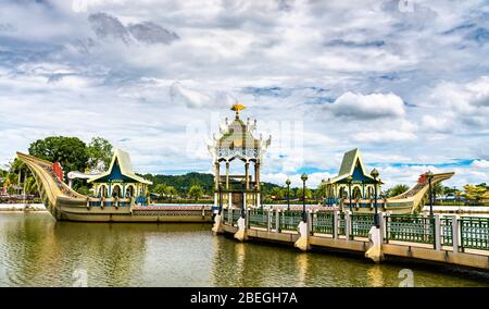 Royal Barge of Omar Ali Saifuddin Mosque in Bandar Seri Begawan, Brunei Stock Photo