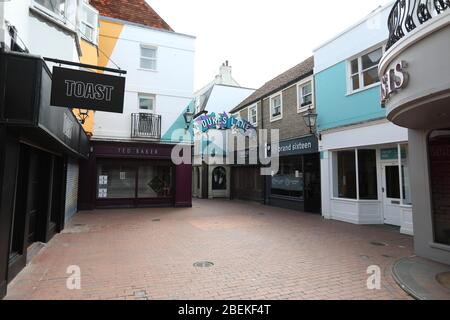 Brighton, UK. 14th Apr, 2020. The streets and roads remain very quiet on Day 30 of the Lockdown in the United Kingdom. Credit: James Boardman/Alamy Live News Stock Photo