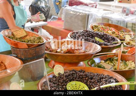 Different types of olives on the market in Provence Stock Photo
