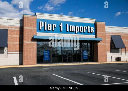 A 'Sorry We've Closed' sign outside of a former Pier 1 Imports retail store location in Springfield, Virginia on April 2, 2020. Stock Photo