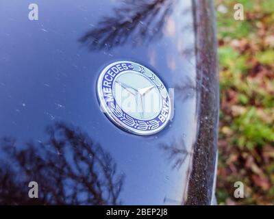 Mercedes benz logo on a car Stock Photo
