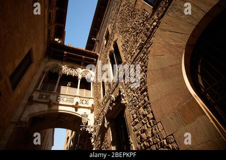 The Pont del Bisbe, or Bishop's bridge in Barcelona's Gothic Quarter Stock Photo