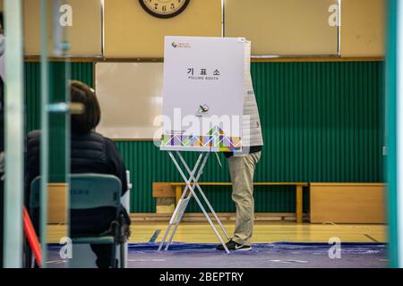 April 15, 2020, Seoul, South Korea,  Parliamentary election in Seoul, South Korea Stock Photo