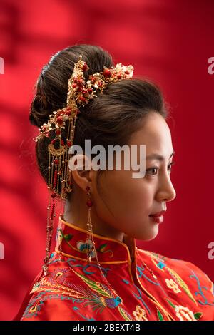 A beautiful Chinese bride features Stock Photo