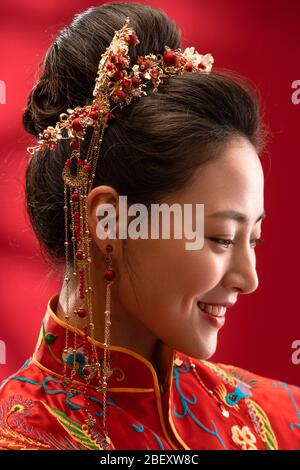 A beautiful Chinese bride features Stock Photo
