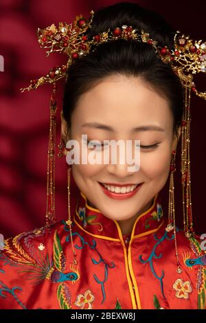 A beautiful Chinese bride features Stock Photo