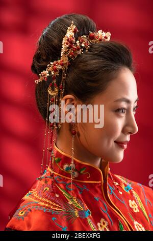 A beautiful Chinese bride features Stock Photo