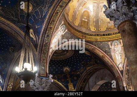 Interior of the Basilica of the Agony Church of all Nations, Gethsemane, Jerusalem, Israel. The Church of All Nations, also known as the Church of the Stock Photo