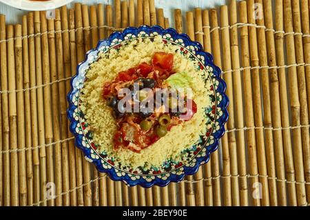 Tunisien Seskssou bel hout -ethnic  fish  couscous close ip Stock Photo