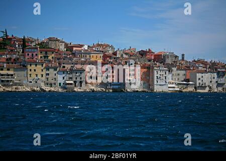 The facades of the houses on the beach are directly facing the sea Stock Photo