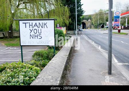 Chippenham, Wiltshire UK, 16th April, 2020. With the nation due to once again clap to show their support for the NHS tonight, a sign thanking NHS staff and key workers is pictured in Chippenham, Wiltshire. Credit: Lynchpics/Alamy Live News Stock Photo