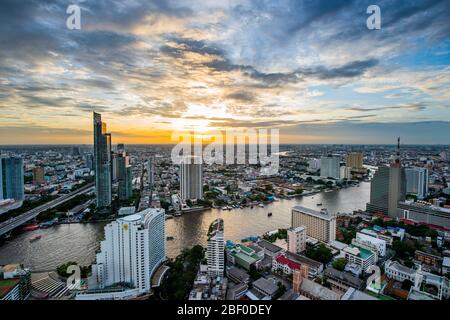 Bankok, Thailands capital att night Stock Photo