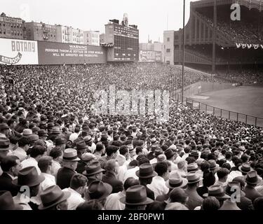 Lot Detail - 1968 Yankee Stadium Tarp TSN Collection Archives Original  First Generation 9.75 x 12 Choice Jumbo Oversized Photo (TSN Collection  Hologram/MEARS Photo LOA) 1:1, Unique