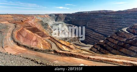 Kalgoorlie open pit goldmine, Kalgoorlie Western Australia Stock Photo