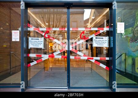 close shopping centre Stadtgalerie in Witten during corona ...