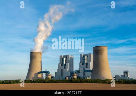 Lignite-fired power plant Neurath, near Grevenbroich, operated by RWE Power AG, Germany Stock Photo