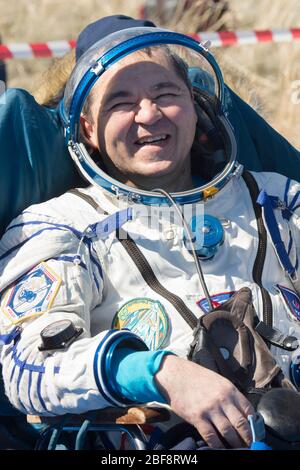 Zhezkazgan, Kazakhstan. 17th Apr, 2020. Expedition 62 crew member Oleg Skripochka of Roscosmos moments after landing aboard the Russian Soyuz MS-15 spacecraft in a remote area April 17, 2020 near the town of Zhezkazgan, Kazakhstan. NASA astronauts Andrew Morgan, Jessica Meir and Roscosmos cosmonaut Oleg Skripochka returned from the International Space Station. Credit: Andrey Shelepin/NASA/Alamy Live News Stock Photo