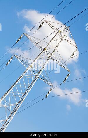 England, Buckinghamshire, High-voltage power line with Steel Tower Stock Photo