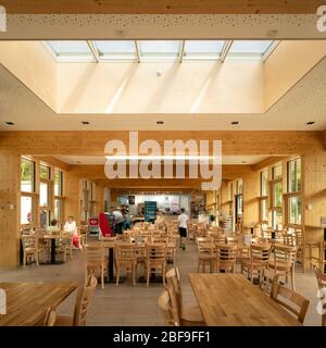 Wendover Woods Visitors Centre cafe / restaurant. Wendover Woods Visitor Centre, Aylesbury, United Kingdom. Architect: Re-Format, 2018. Stock Photo