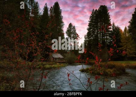 Autumn sunset over the Metolius River at Camp Sherman in Central Oregon’s Jefferson County. Stock Photo
