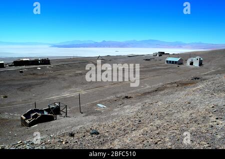 Panoramic view of the abandoned settlement next to the Caipe train station, Tolar Grande. Salta, Argentina Stock Photo