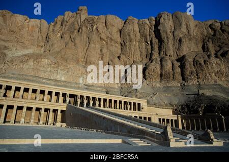 Front view of the of the Mortuary Temple of Hatshepsut in Luxor, Egypt. Stock Photo