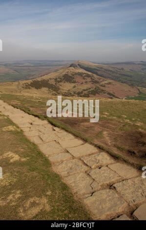 A view over the Mam Tor ridge along the path, looking over towards Lose Hill, in the Peak District, Derbyshire, UK Stock Photo