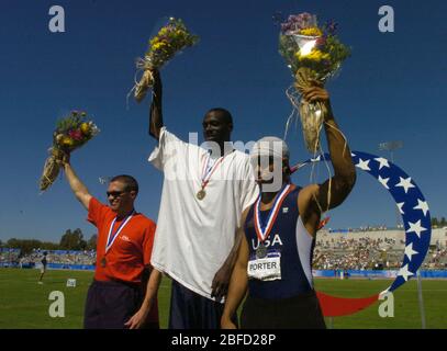 https://l450v.alamy.com/450v/2bfd28p/sacramento-united-states-17th-july-2004-paralympics-blind-100-meter-medallists-from-left-joseph-aukward-third-royal-mitchell-first-and-nelacey-porter-third-in-the-us-olympic-track-field-trials-in-sacramento-calif-on-saturday-july-17-2004-photo-via-credit-newscomalamy-live-news-2bfd28p.jpg