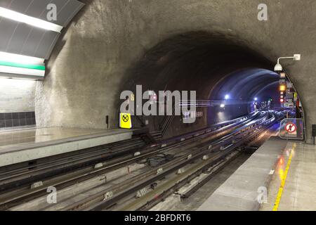 Access to subway tunnel at Metro de Santiago, Santiago de Chile Stock Photo