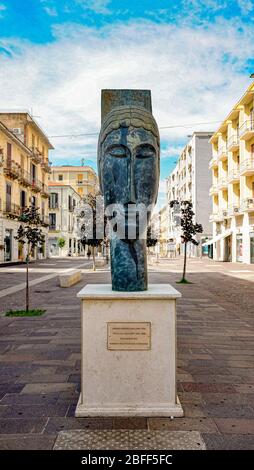 Italy Calabria Cosenza - Corso Mazzini - Mab - Museo all'Aperto Bilotti - Opera By Amedeo Modigliani Testa di cariatide ( Caryatid head ) Stock Photo