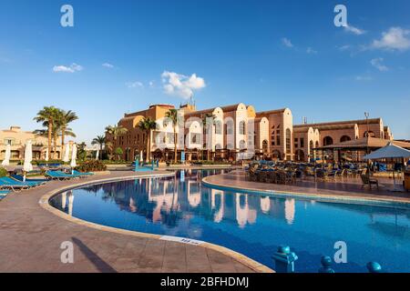 Swimming pool of the Club Calimera Akassia Swiss Resort, Hotel on the Red Sea coast frequented by many European tourists Stock Photo