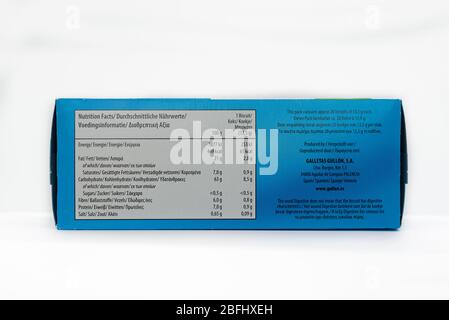 Irvine, Scotland, UK - April 18, 2020: gullon brand sugar free biscuits high in fibre and sunflower oil in recyclable packaging. Rear label displaying Stock Photo