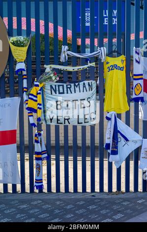 Memorial to Leeds United Footballer Norman Hunter (29 October 1943 – 17 April 2020). An English footballer who played for Leeds United, Bristol City, Barnsley and England. He was part of the 1966 FIFA World Cup winning squad, receiving a winner's medal in 2007. Hunter, who made 28 appearances for England, was admitted to hospital on Friday 10 April 2020 with the coronavirus and died at the age of 73 the following Friday 17 April. Stock Photo
