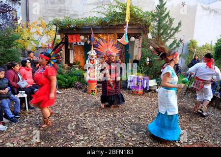 MEXICAN women dance in AZTEC INDIAN COSTUMES in the FESTIVAL DE SAN ...
