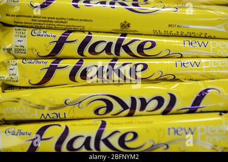 Cadbury flake chocolate hi-res stock photography and images - Alamy