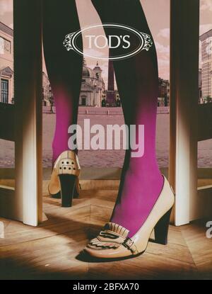 poster advertising Tod's fashion house in paper magazine from 2004 year, advertisement, creative Tod's advert from 2000s Stock Photo