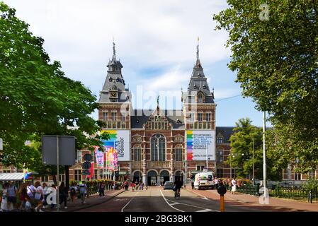 Street scene outside the Rijksmuseum in Amsterdam, Netherlands Stock Photo