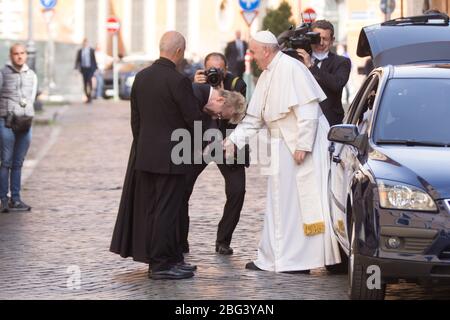 Roma, Italy. 19th Apr, 2020. (4/19/2020) Pope Francis go to the church of S. Spirito in Sassia in Rome, Italy to celebrate Mass for the feast of Divine Mercy (Photo by Matteo Nardone/Pacific Press/Sipa USA) Credit: Sipa USA/Alamy Live News Stock Photo