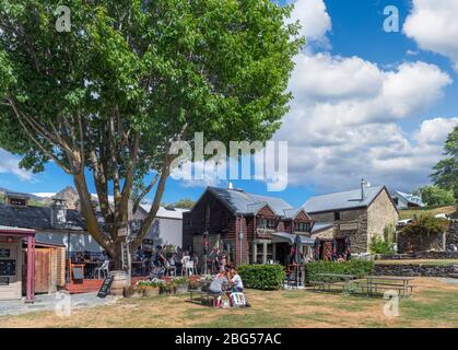 Buckingham green in the historic gold mining town of Arrowtown, New Zealand Stock Photo