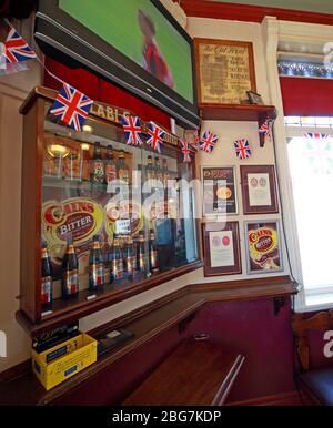 Cains Brewery Tap, Classic British Pub, 39 Stanhope St, Liverpool, Merseyside,England, UK, L8 5RE Stock Photo