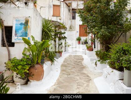 Anafiotika, an island beneath the acropolis Stock Photo