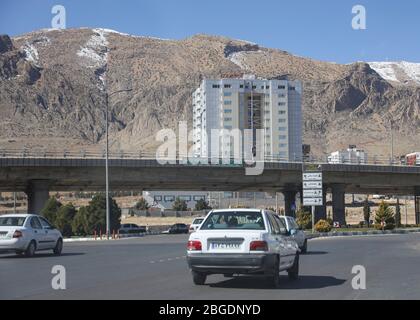 Main road in New  Shiraz, Fars Province, Iran, Persia, Middle East. Stock Photo